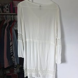 H&M Dresses - White flowy dress H&M Dresses - White flowy dress